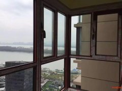 南京世贸外滩封闭阳台窗案例/隔热断桥铝门窗/断桥铝平开窗