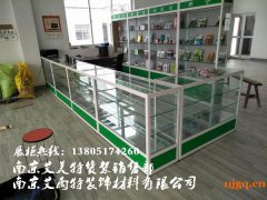 滁州玻璃展示柜